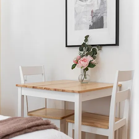 Homestay 1# Fancy Share With Own Bathroom Prague