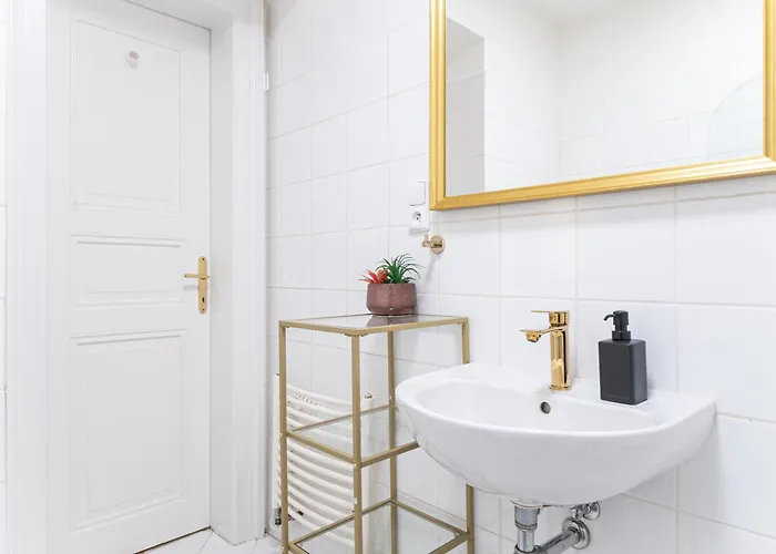 Rum i privatbostad 1# Fancy Share With Own Bathroom