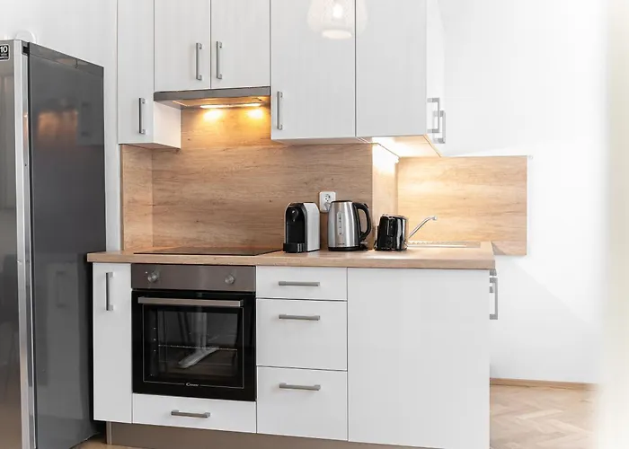 1# Fancy Share With Own Bathroom *