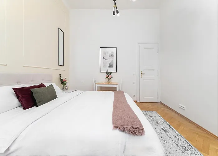 1# Fancy Share With Own Bathroom * Prag